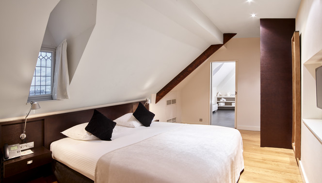 Suite 12